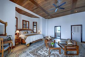 Le Bokor Palace