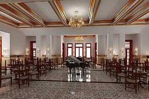 Le Bokor Palace