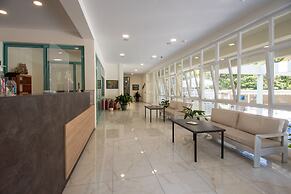 Ariana Hotel - All Inclusive