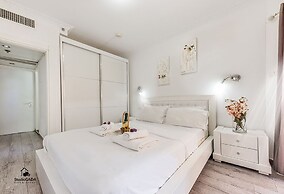 Caesar Kinneret Lakeside Apartments