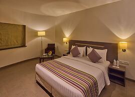 Golden Amoon Resort