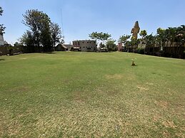 Golden Amoon Resort