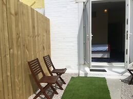 Singer House