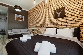 Leo Apartments Main Square