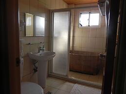 Zhuyuan Ju B&B