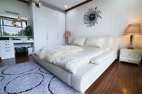 KT Apartment