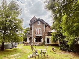 England Castle B&B