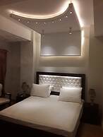 luxes Inn