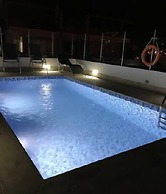 Hotel Grand H&R