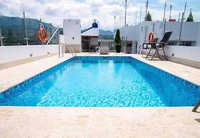 Hotel Grand H&R