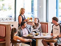 Mantra Albury Hotel