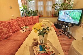 Guesthouse Tomovi