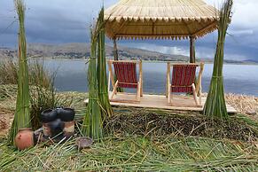 Uros Aruntawi Lodge
