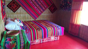 Uros Aruntawi Lodge