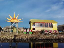 Uros Aruntawi Lodge