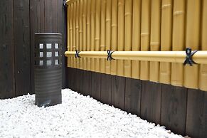karaku Inn
