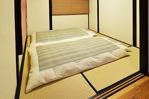 karaku Inn