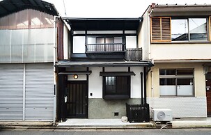 Raku Inn