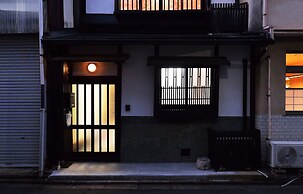 Raku Inn