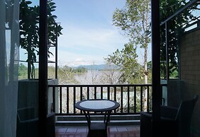 Bansaeo Garden and Resort