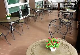 Chour Palace Hotel