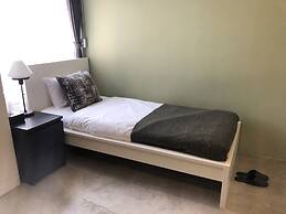 hostel DEN