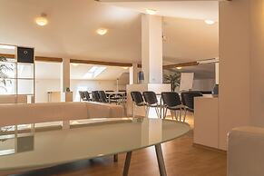 Hotel Lavender - Oleander Resort