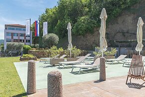 Hotel Lavender - Oleander Resort
