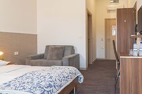 Hotel Lavender - Oleander Resort