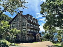 EOS Resort