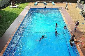 Ivys Hotel