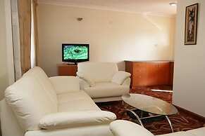 Ivys Hotel