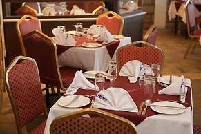 Ivys Hotel