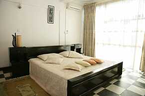 Ivys Hotel