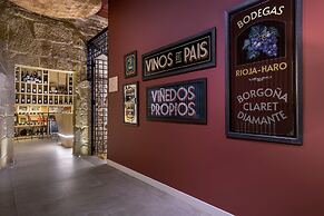 Palacio Tondon, Autograph Collection