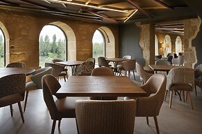 Palacio Tondon, Autograph Collection