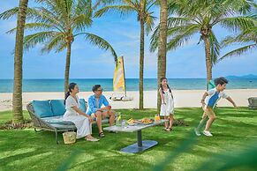 Sheraton Grand Danang Beach Resort & Spa