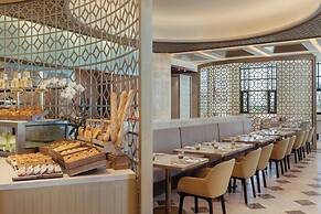 Sheraton Grand Danang Beach Resort & Spa