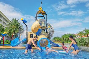 Sheraton Grand Danang Beach Resort & Spa