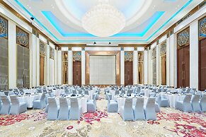 Sheraton Grand Danang Beach Resort & Spa
