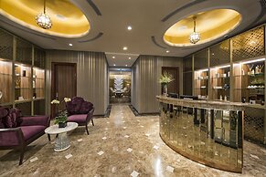 Sheraton Grand Danang Beach Resort & Spa