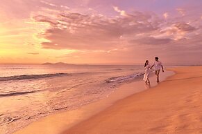 Sheraton Grand Danang Beach Resort & Spa