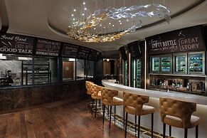 Sheraton Grand Danang Beach Resort & Spa
