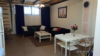 Bat Ami Suite