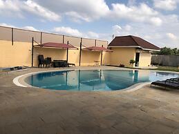 Mara Frontier Hotel
