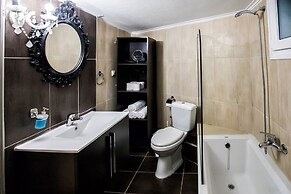 Deluxe Apartments