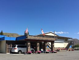 Riverside Motel