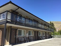 Riverside Motel