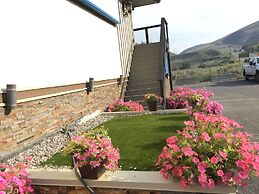 Riverside Motel