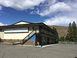Riverside Motel